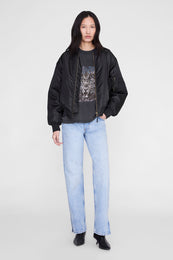 ANINE BING Cade Tee Leo Muse - Washed Black - on model front second image
