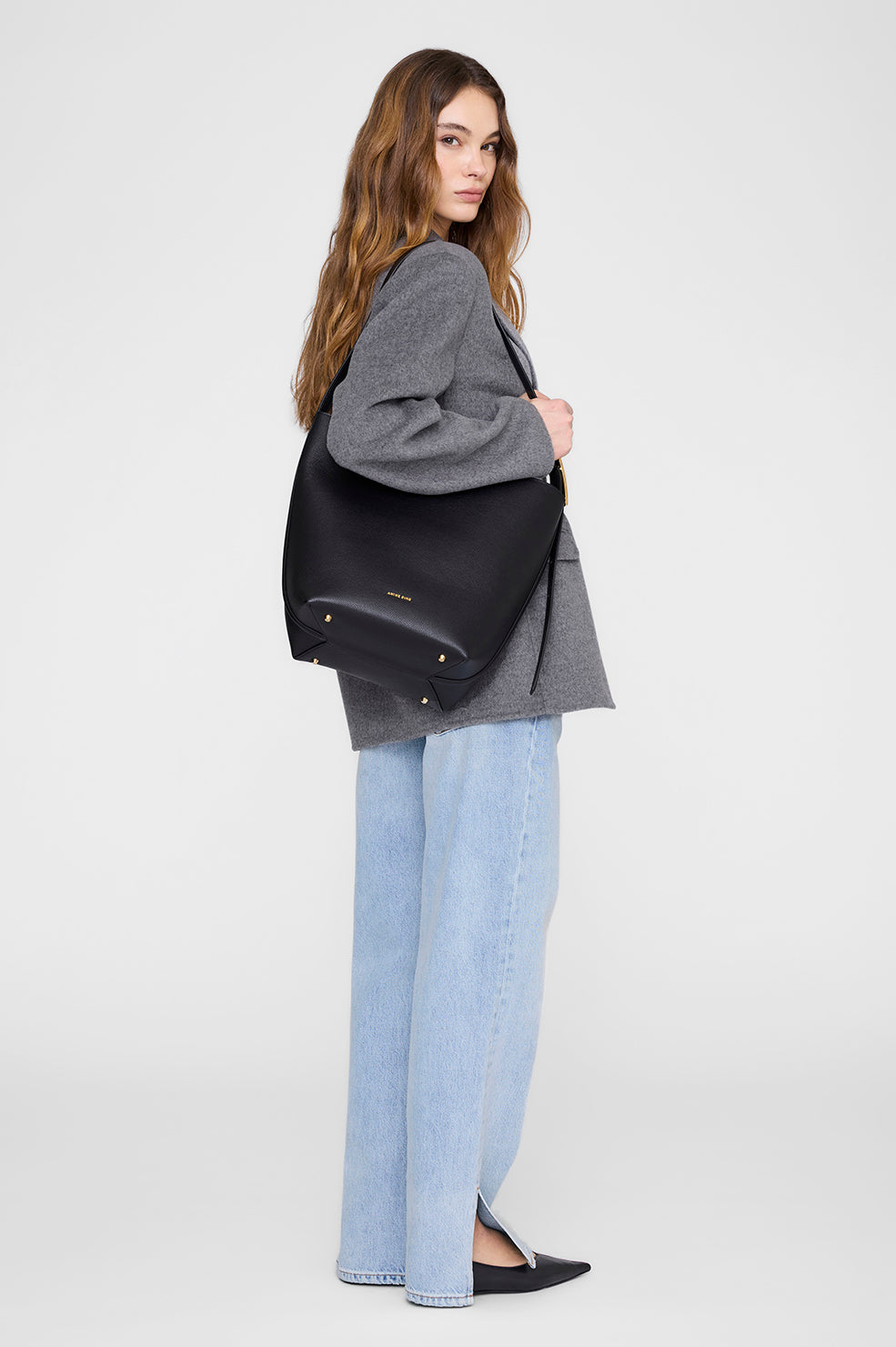 Elly Bucket Bag Grained Leather - Black View 2