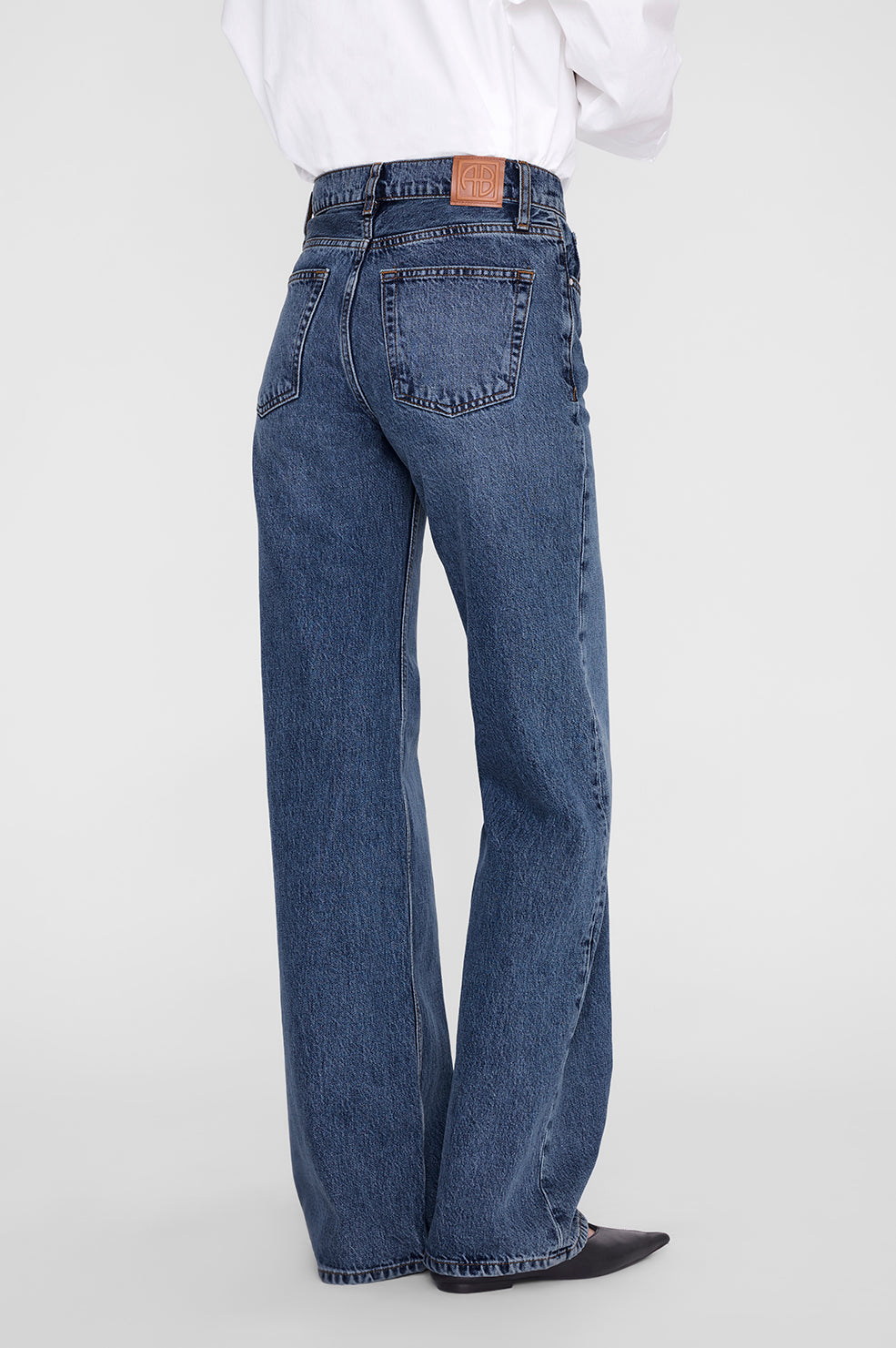Hugh Jean 32