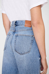 ANINE BING Lewis Jean - Caspian Blue - on model back detail view second image