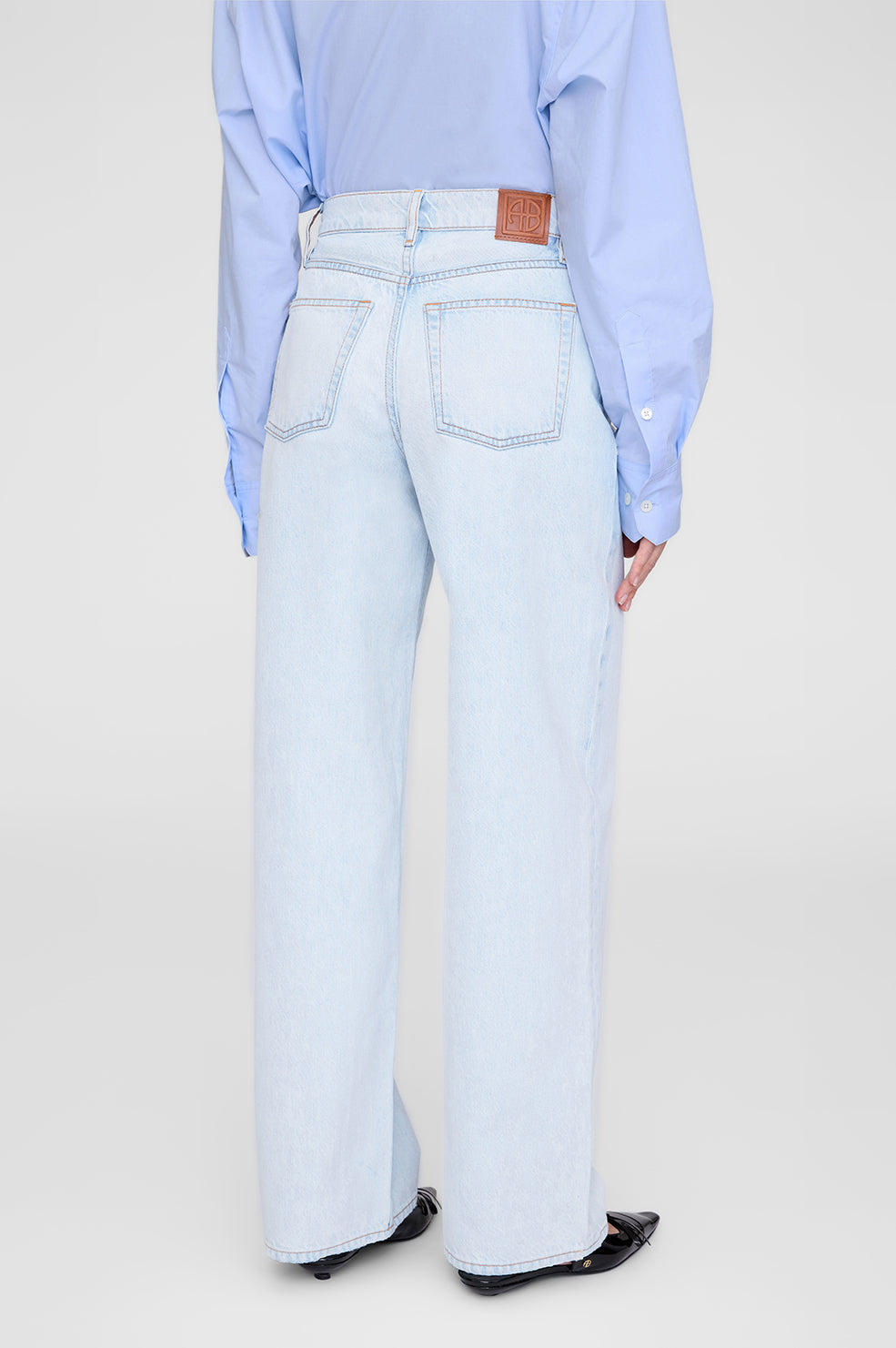 Manon Jean - Tux Blue View 5