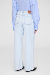 ANINE BING Manon Jean - Ultra Bleached - On Model Back Second Image 