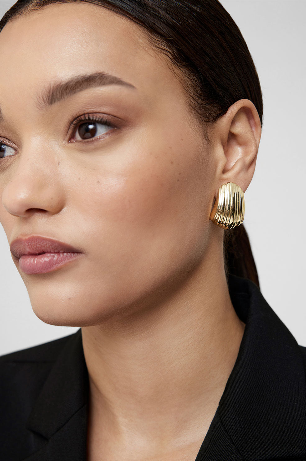 Ribbed Earrings - Gold View 2