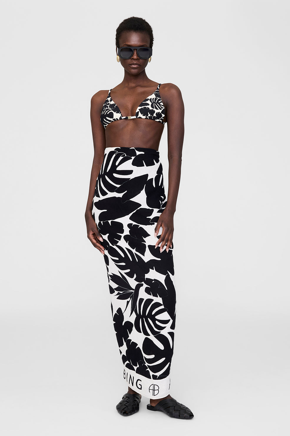 Eliza Sarong - Black Bird Of Paradise View 2