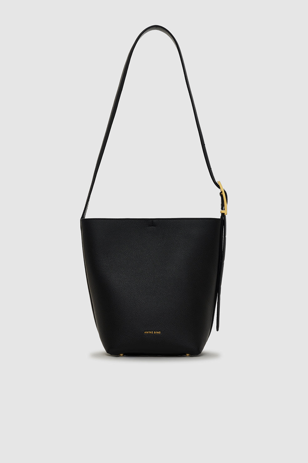 Elly Medium Bucket Bag Grained Leather - Black View 1