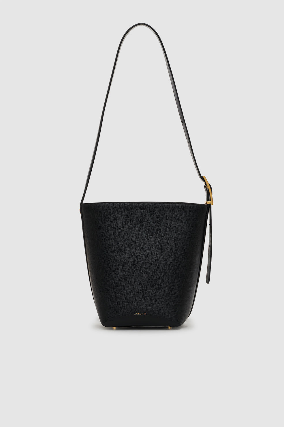 Elly Medium Bucket Bag Grained Leather - Black View 1