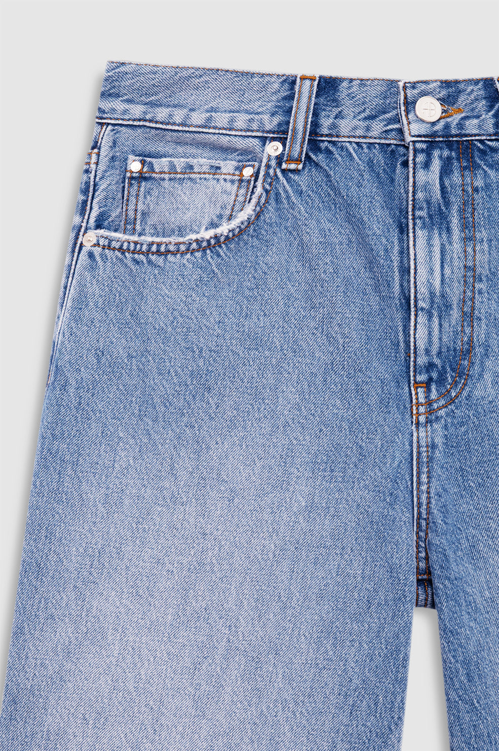 Jasper Short - White View 4
