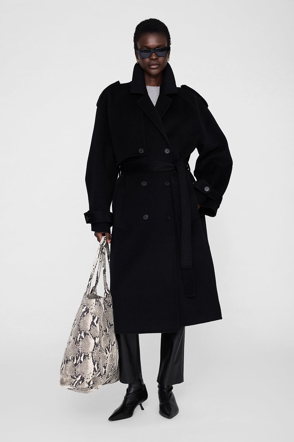 Leo Canvas Tote - Black And Brown Leopard View 2