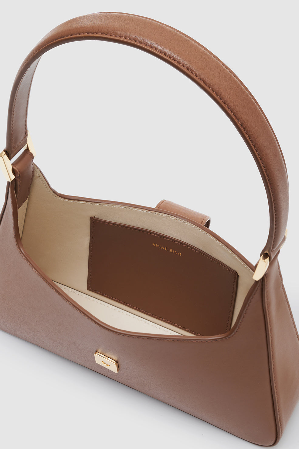 Lou Shoulder Bag - High-Shine Black View 4