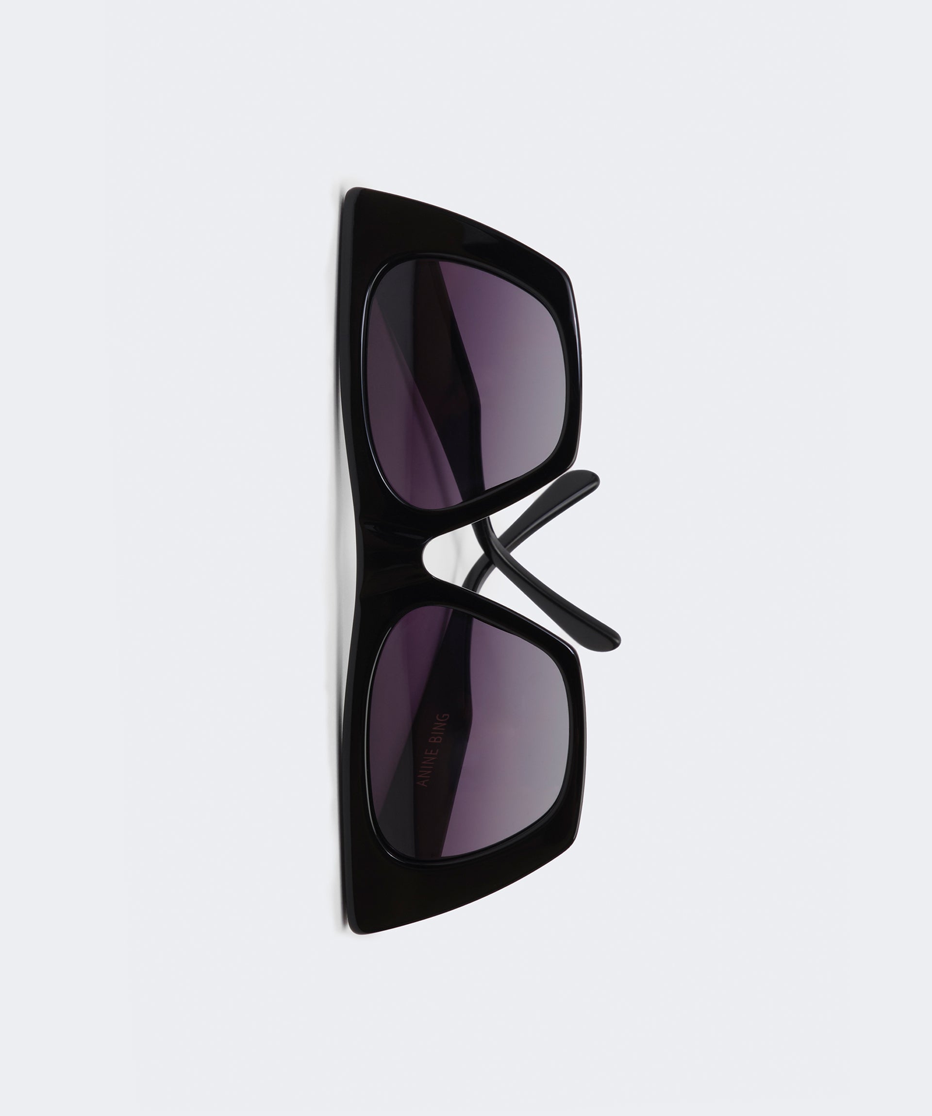 //eu.aninebing.com/cdn/shop/files/HP_APRILWK2_DESKTOP__0001_Spring_25_Still_Life4325_1920x.progressive