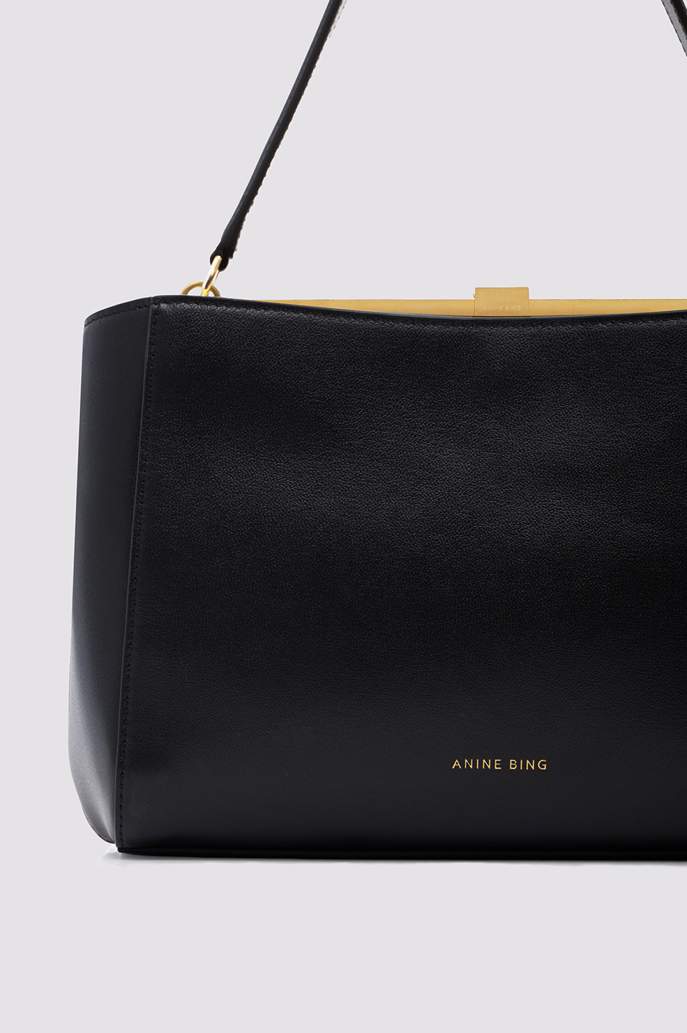 Small Anine Avenue Bag Grained Leather - Black View 5