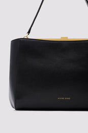 ANINE BING Small Anine Avenue Bag Grained Leather - Black - detail view