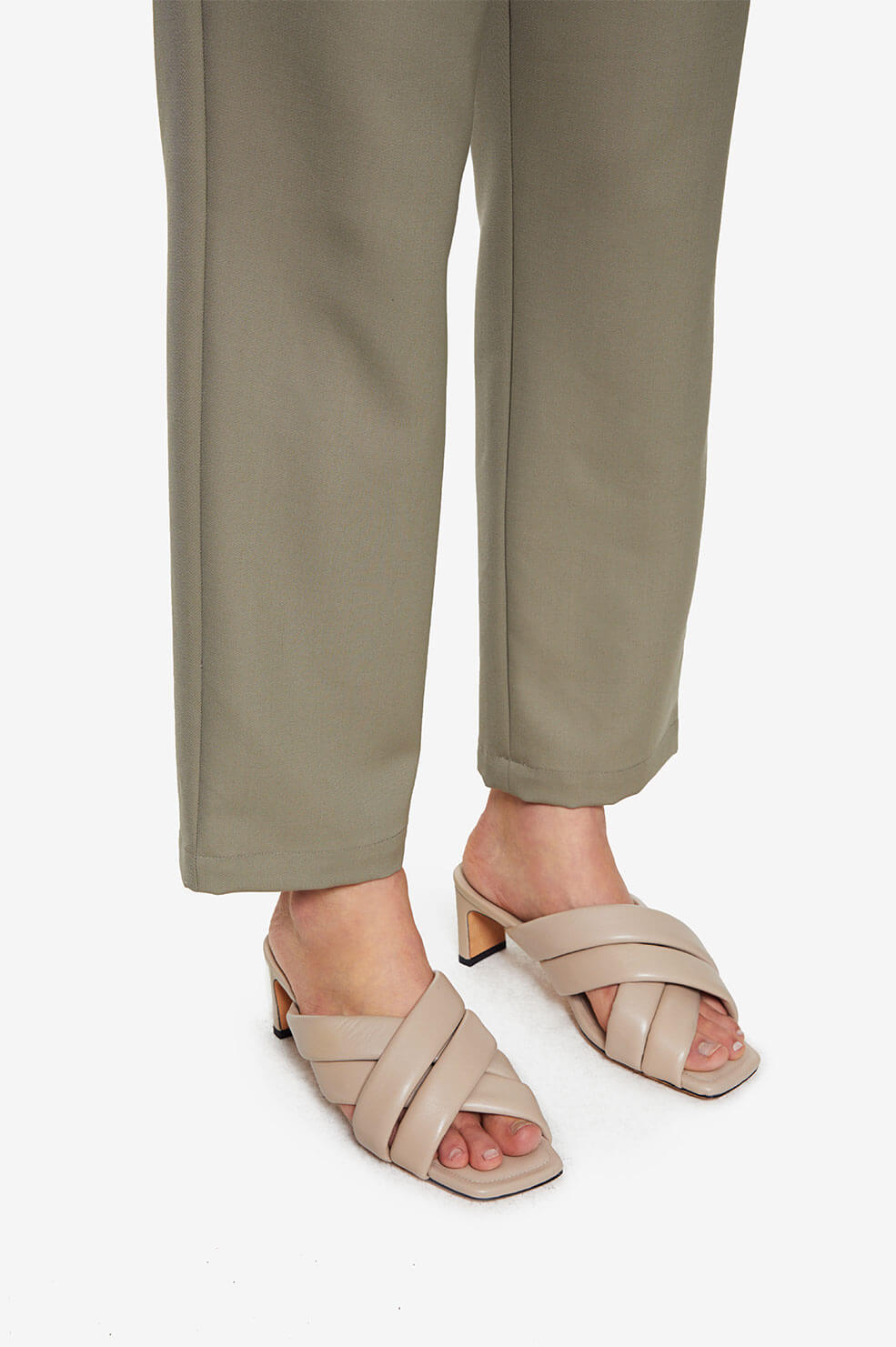 Cade Sandals - Beige