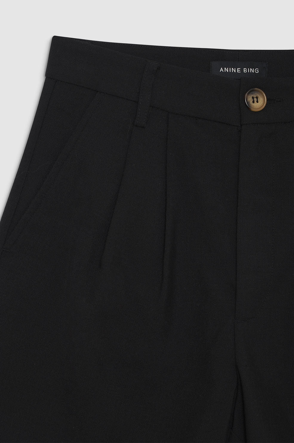 ANINE BING Carrie Short - Black - Detail View